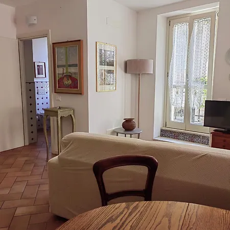 Casa Manu With Private Parking Apartament *